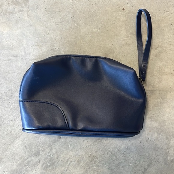 Salvatore Ferragamo Fragrance for Turkish Air Blue Travel Bag Cosmetic Case - Picture 4 of 5